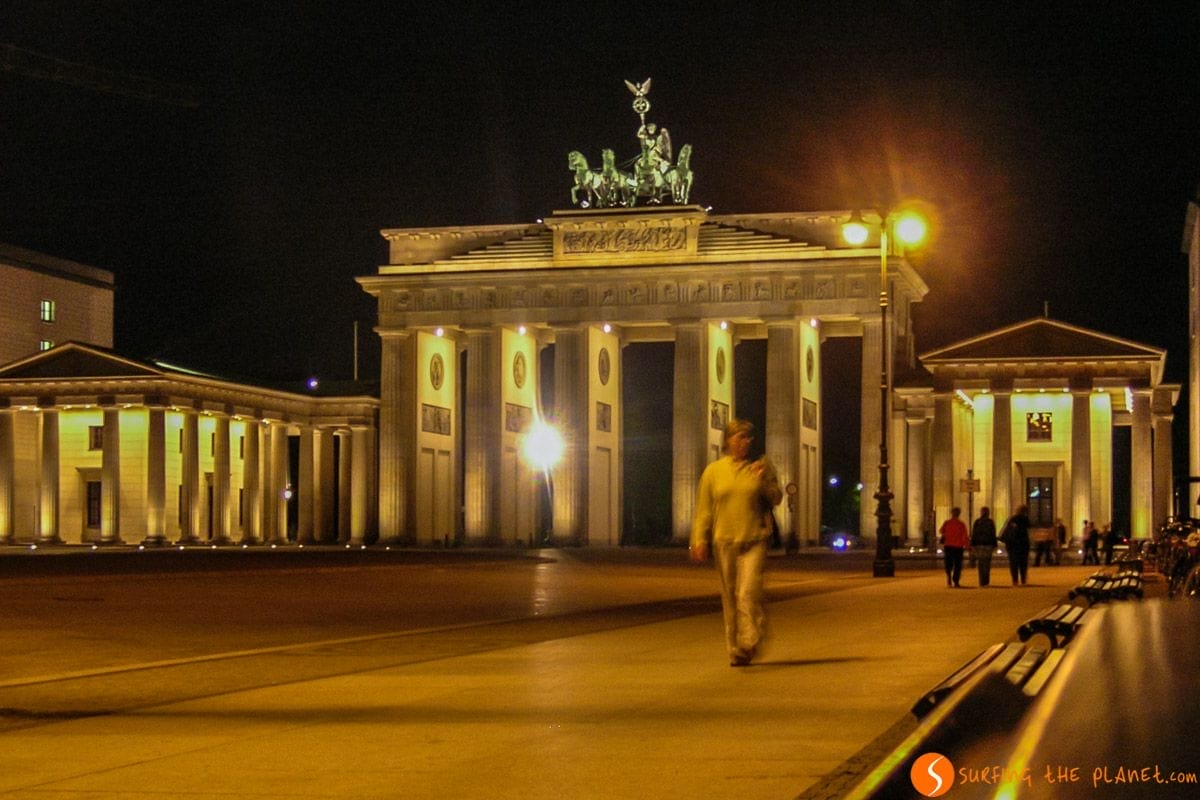 Puerta Brandeburgo de noche, Berlín, Alemania | Que hacer en Berlín Puerta Brandeburgo de noche, Berlín, Alemania | Que hacer en Berlín