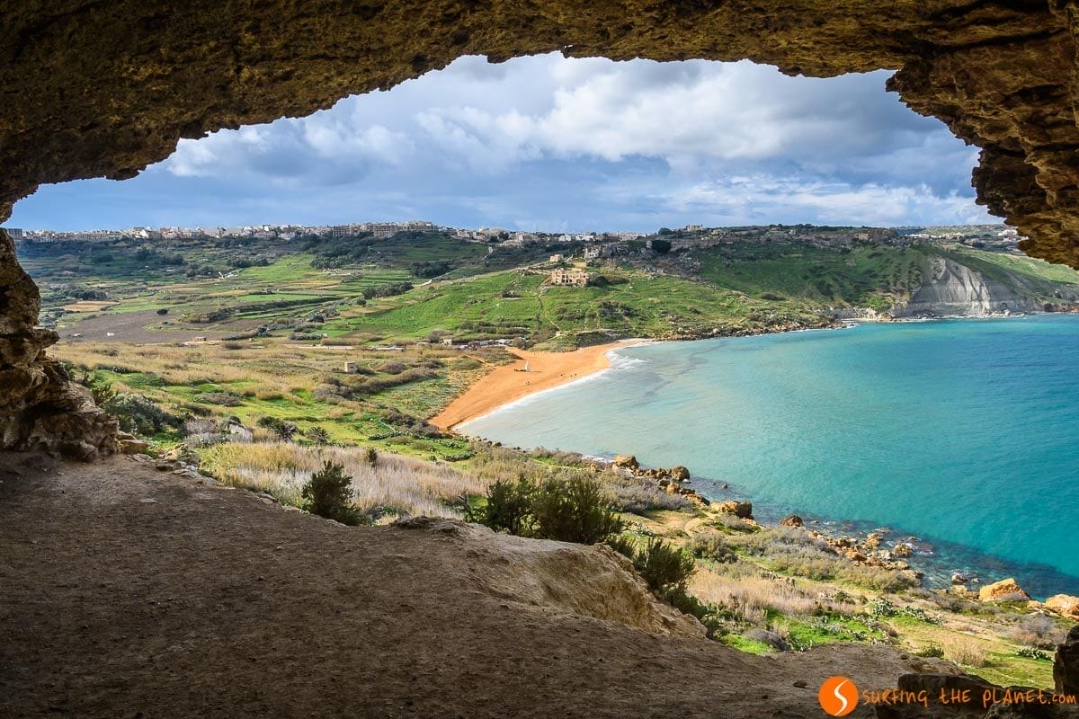 Vistas de Ramla Bay desde Cueva Tal-Mixta, Gozo, Malta | Que ver en Malta Vistas de Ramla Bay desde Cueva Tal-Mixta, Gozo, Malta | Que ver en Malta