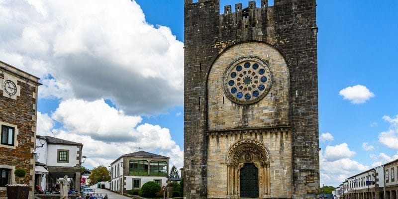 Pueblos de Galicia | Iglesia de San Juán, Portomarín, Lugo, Galicia