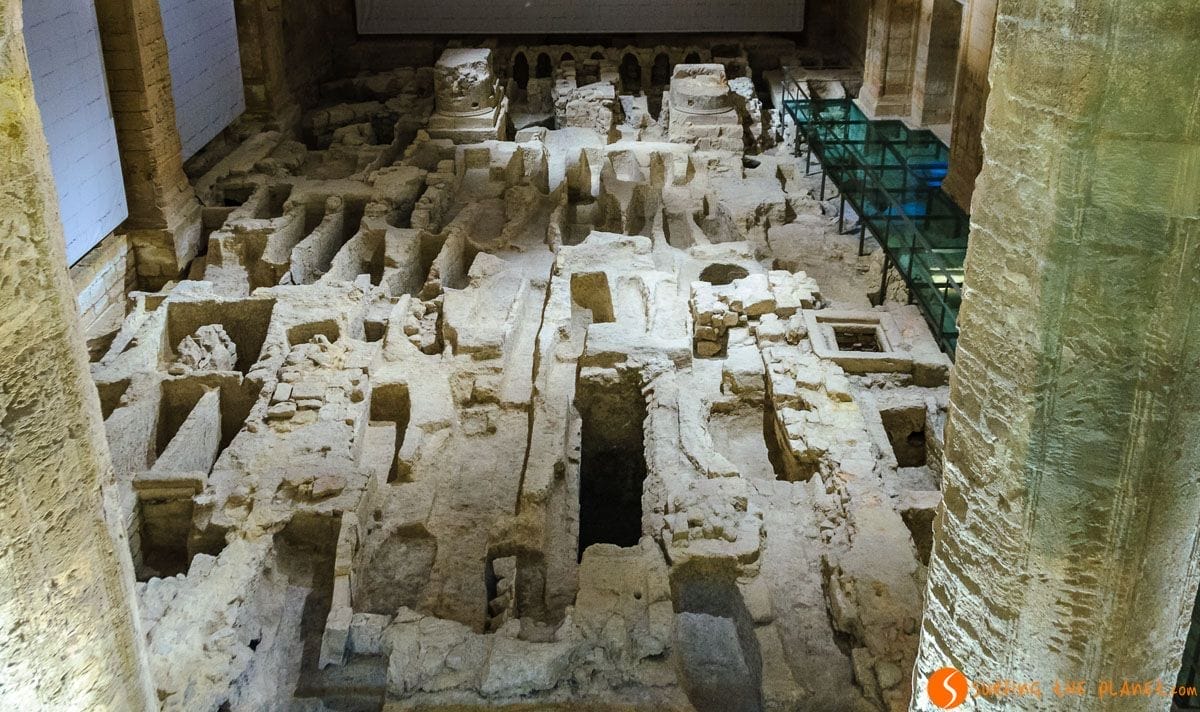 Interior de la Fortaleza de Mota, Alcalá la Real, Jaén, Andalucía | Que ver en Jaén Provincia Interior de la Fortaleza de Mota, Alcalá la Real, Jaén, Andalucía | Que ver en Jaén Provincia