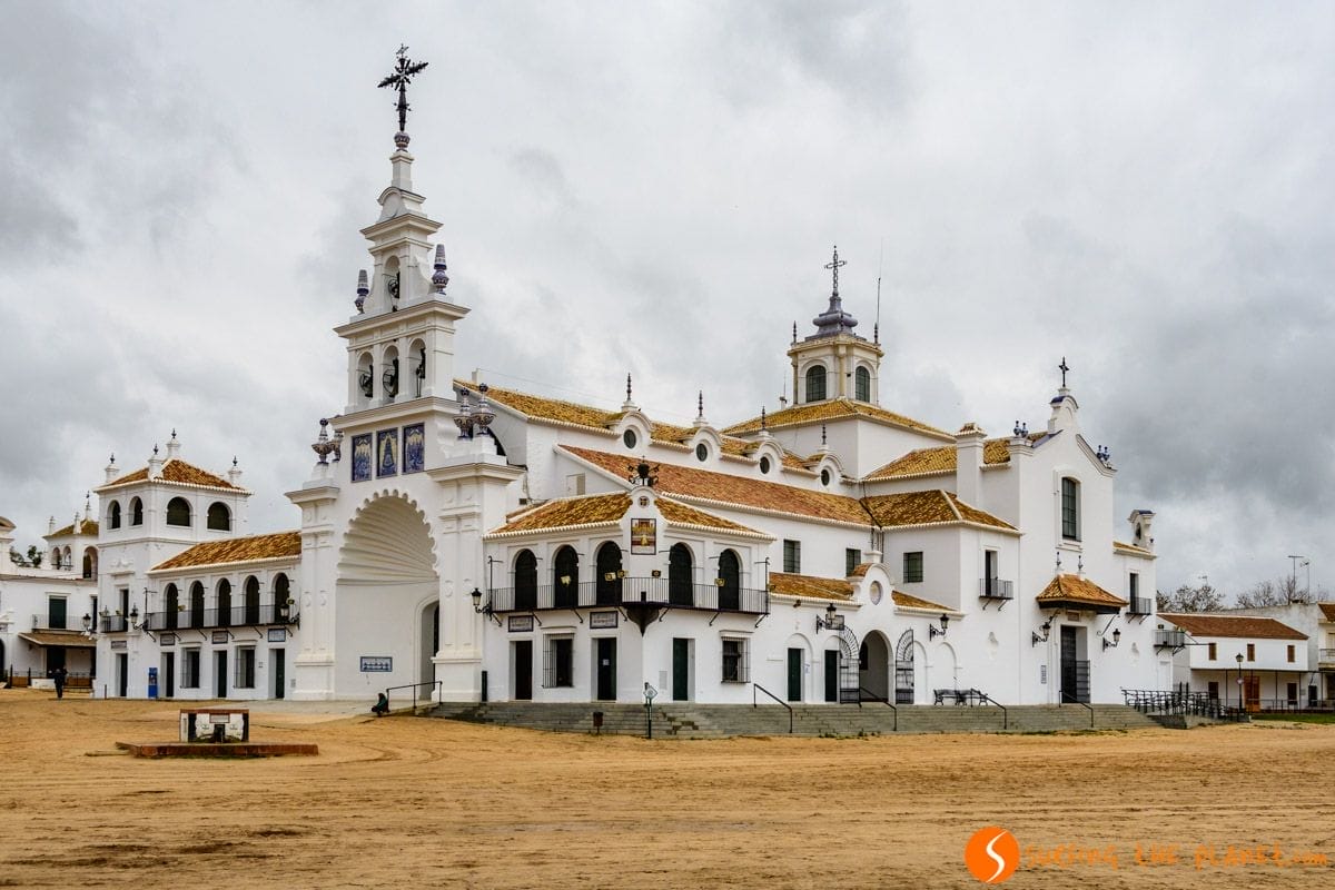 Santuario, El Rocío, Huelva, Andalucía | Ruta por los pueblos de Andalucía Santuario, El Rocío, Huelva, Andalucía | Ruta por los pueblos de Andalucía