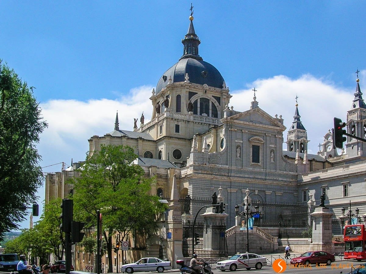 Catedral de la Almudena, Madrid, España | Que ver en Madrid con niños