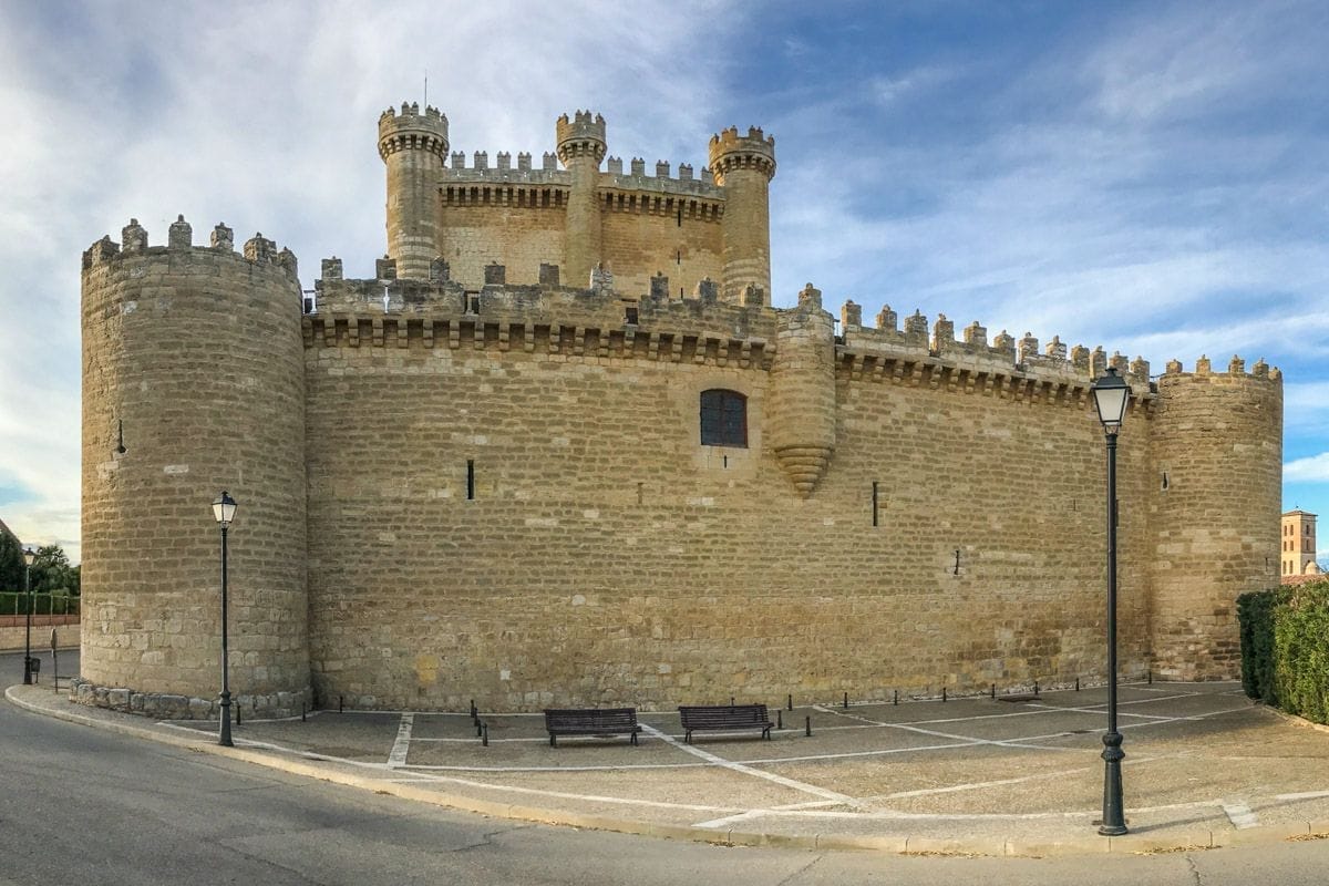 Castilla de Fuensaldaña, Valladolid, Castilla y León Castilla de Fuensaldaña, Valladolid, Castilla y León
