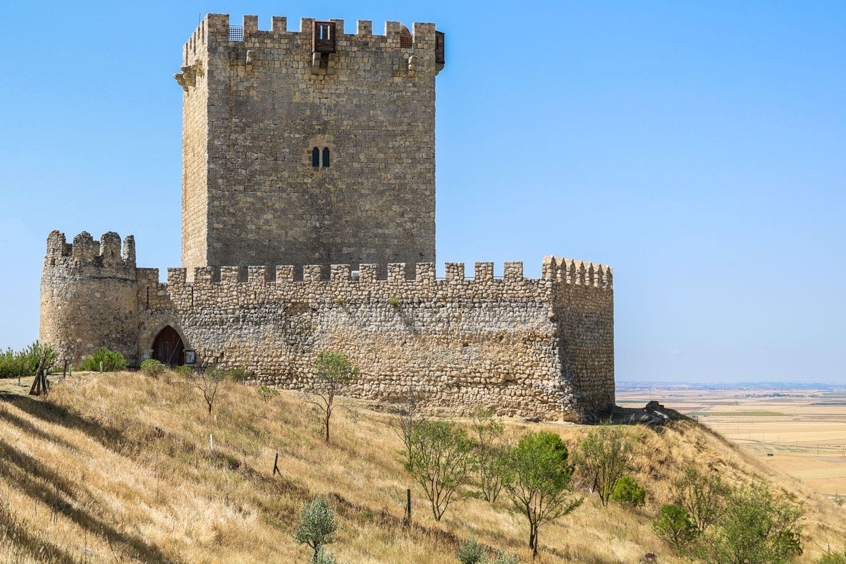 Castillo de Tiedra, Valladolid, Castilla y León Castillo de Tiedra, Valladolid, Castilla y León