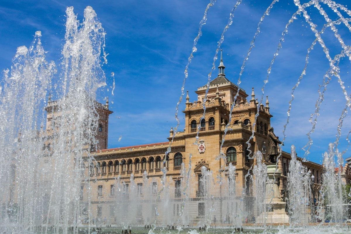 Plaza Zorrilla, Valladolid, Castilla y León | Que ver en Valladolid Plaza Zorrilla, Valladolid, Castilla y León | Que ver en Valladolid