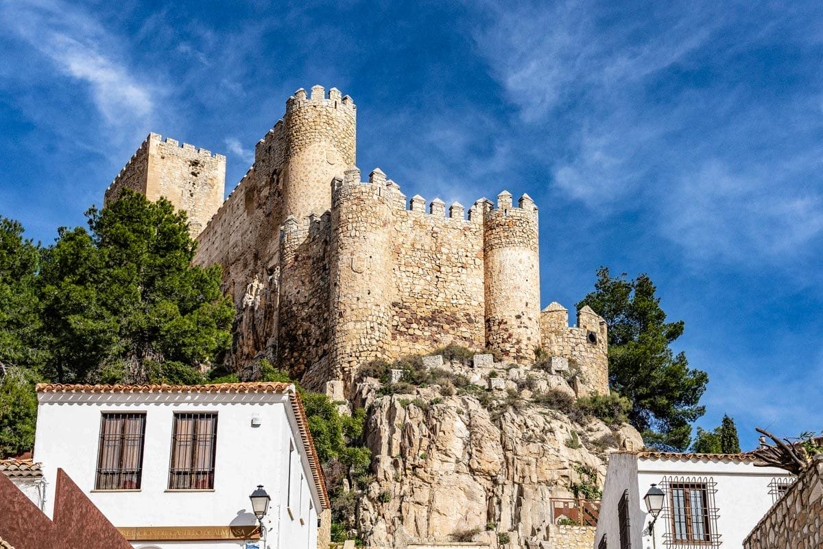 Castillo de Almansa, Albacete, Castilla-La Mancha | Que ver en la provincia de Albacete Castillo de Almansa, Albacete, Castilla-La Mancha | Que ver en la provincia de Albacete