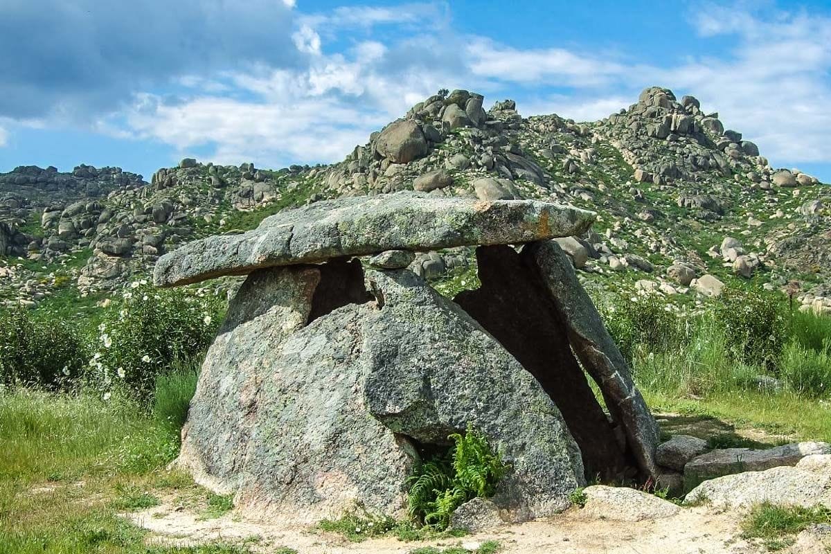 Dolmen, Valencia de Alcántara, Cáceres, Extremadura | Que ver en Cáceres Provincia Dolmen, Valencia de Alcántara, Cáceres, Extremadura | Que ver en Cáceres Provincia