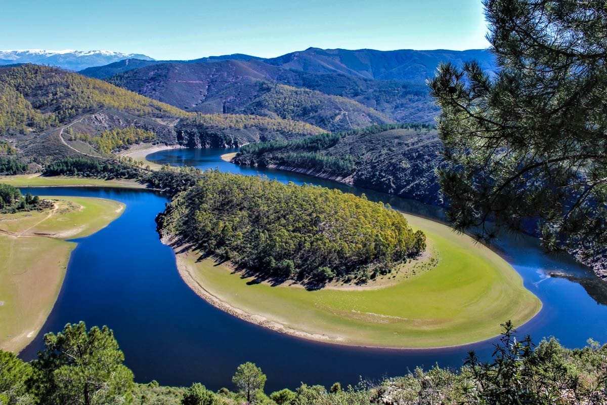 Meandro de Melero, Las Hurdes, Cáceres, Extremadura Meandro de Melero, Las Hurdes, Cáceres, Extremadura