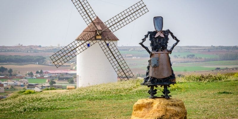 Pueblos bonitos de Castilla-La Mancha | Molinos de viento, Mota del Cuervo, Cuenca, Castilla-La Mancha