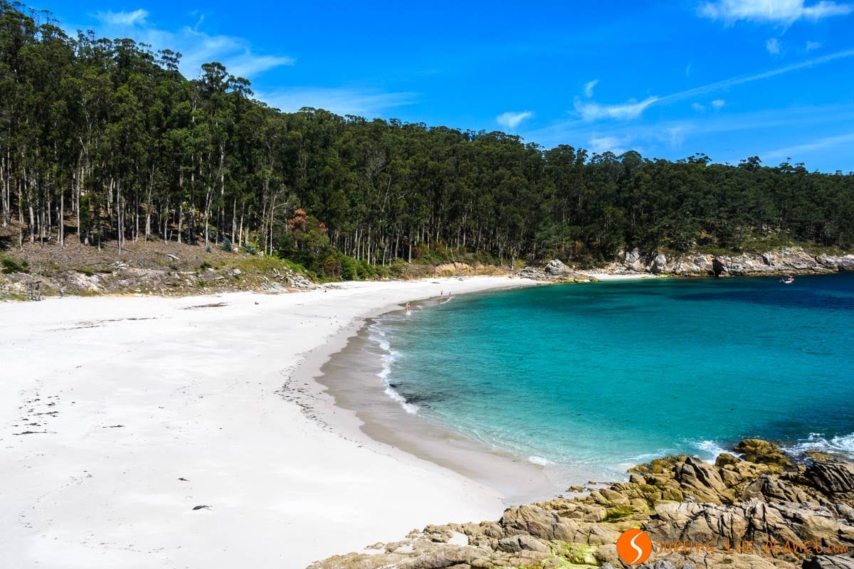 Playa de Figeuiras, Islas Cíes, Galicia | Viajar a las Islas Cíes Playa de Figeuiras, Islas Cíes, Galicia | Viajar a las Islas Cíes