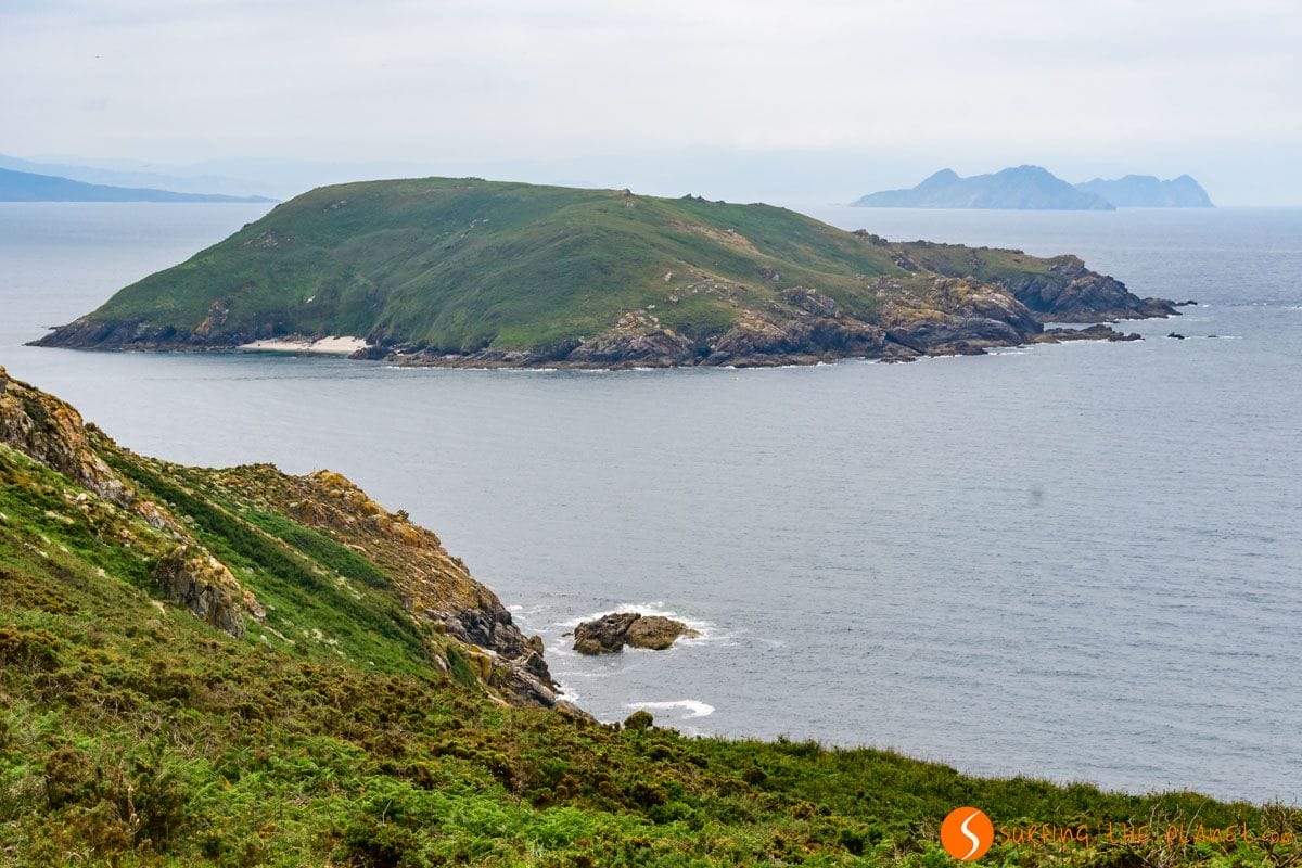 Isla Onza desde el Mirador de Fedorentos, Isla de Ons, Rías Baixas, Galicia | Excursiones en la Isla de Ons Isla Onza desde el Mirador de Fedorentos, Isla de Ons, Rías Baixas, Galicia | Excursiones en la Isla de Ons