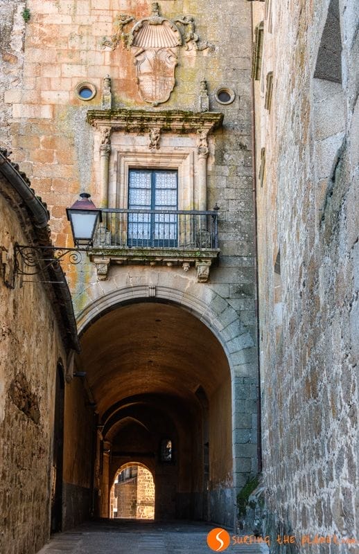 Balcón, Palacio del Marqués de Mirabel, Plasencia, Cáceres, Extremadura Balcón, Palacio del Marqués de Mirabel, Plasencia, Cáceres, Extremadura