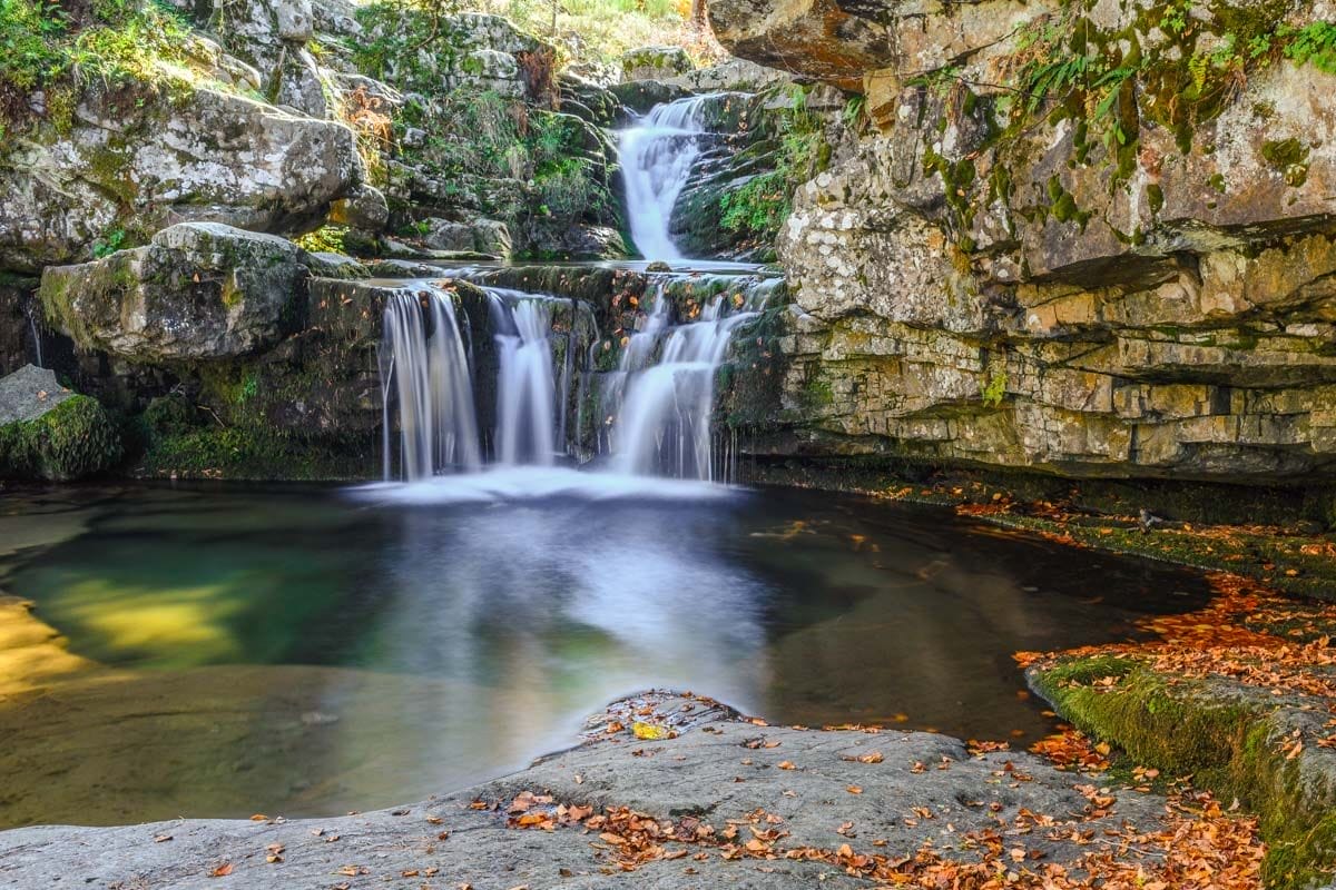 Cascada, Sierra de Cebollera, La Rioja | Que visitar en La Rioja Cascada, Sierra de Cebollera, La Rioja | Que visitar en La Rioja