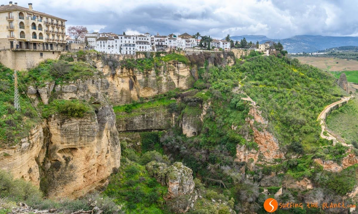 Vistas desde el Balcón del Coño, Ronda, Málaga, Andalucía Vistas desde el Balcón del Coño, Ronda, Málaga, Andalucía