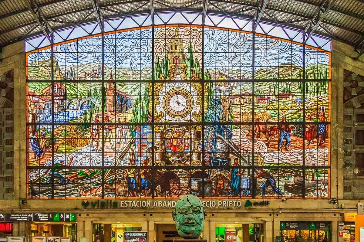Estación de Abando, Bilbao, Vizcaya, País Vasco | Que visitar en Bilbao en 3 días Estación de Abando, Bilbao, Vizcaya, País Vasco | Que visitar en Bilbao en 3 días