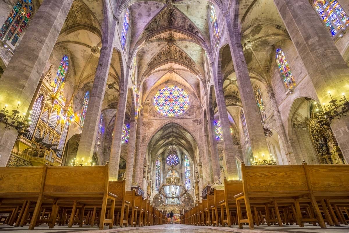 Interior de la Catedral, Palma de Mallorca, Baleares | Que visitar en Palma de Mallorca Interior de la Catedral, Palma de Mallorca, Baleares | Que visitar en Palma de Mallorca