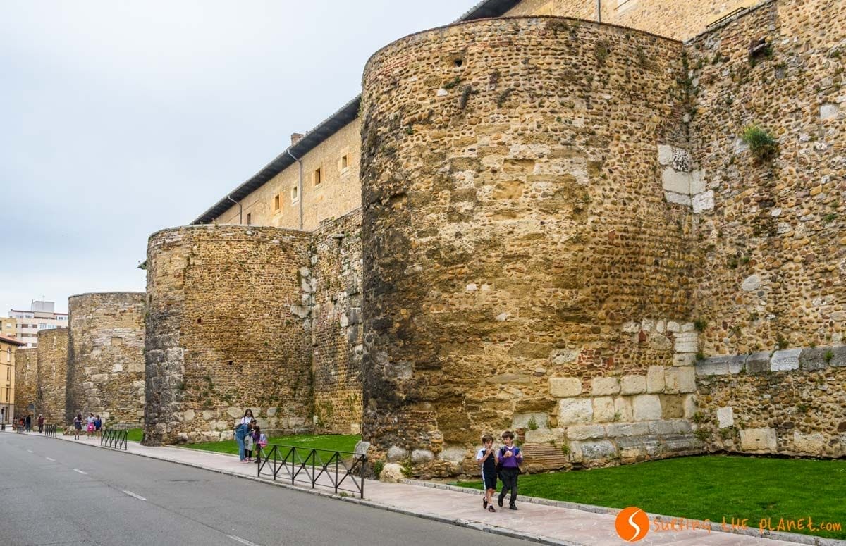 Muralla romana, León capital, Castilla y León | Que ver en León Muralla romana, León capital, Castilla y León | Que ver en León