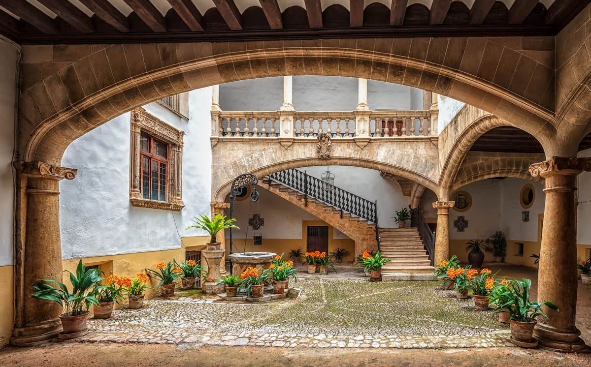 Patio mallorquín, Palma de Mallorca, Baleares | Que visitar en Palma de Mallorca Patio mallorquín, Palma de Mallorca, Baleares | Que visitar en Palma de Mallorca