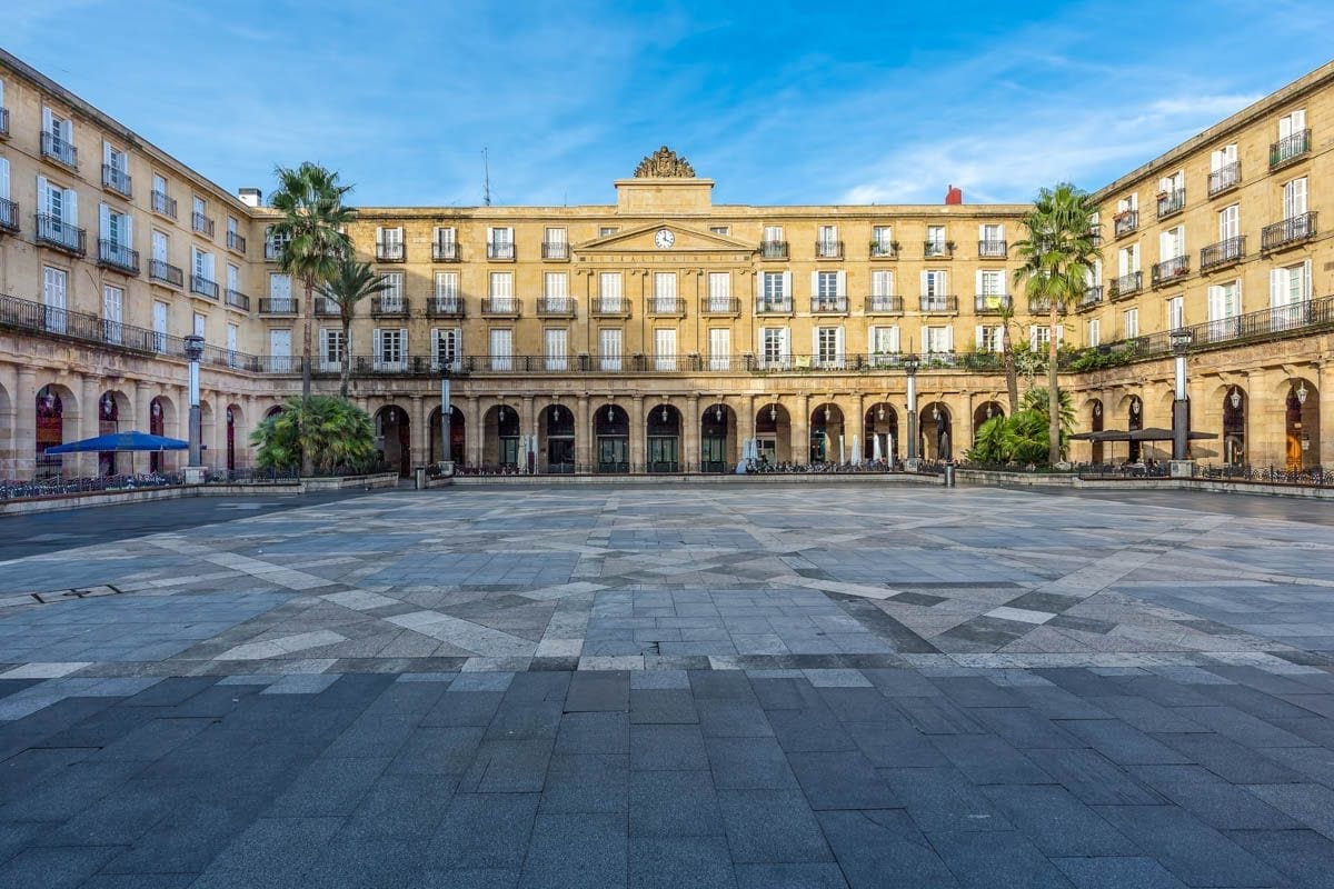 Plaza Nueva, Bilbao, Vizcaya, País Vasco | Que hacer en Bilbao en 3 días Plaza Nueva, Bilbao, Vizcaya, País Vasco | Que hacer en Bilbao en 3 días