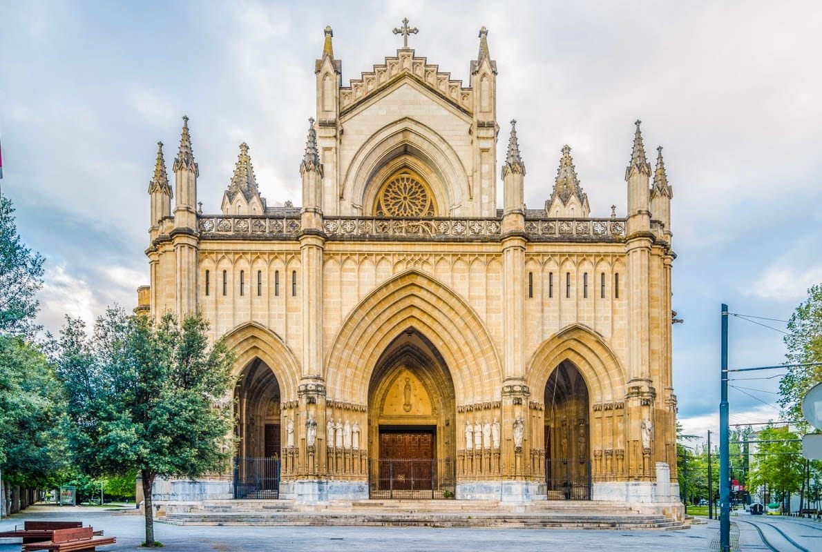 Catedral Nueva, Vitoria, Álava, País Vasco | Que visitar en Vitoria-Gasteiz Catedral Nueva, Vitoria, Álava, País Vasco | Que visitar en Vitoria-Gasteiz