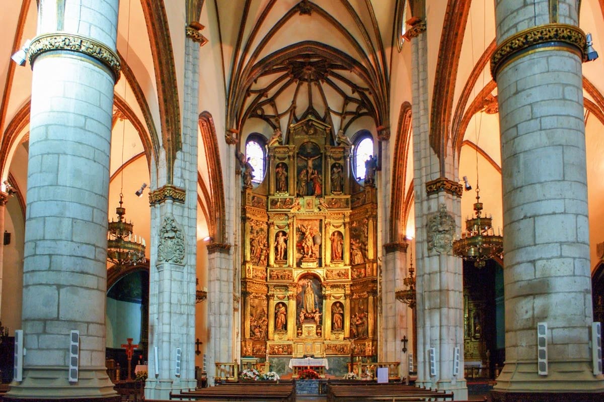 Interior de la Iglesia de San Miguel, Vitoria, Álava, País Vasco | Que hacer en Vitoria Interior de la Iglesia de San Miguel, Vitoria, Álava, País Vasco | Que hacer en Vitoria