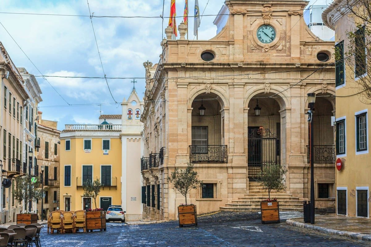 Ayuntamiento, Mahón, Menorca | Que visitar en Mahón Ayuntamiento, Mahón, Menorca | Que visitar en Mahón