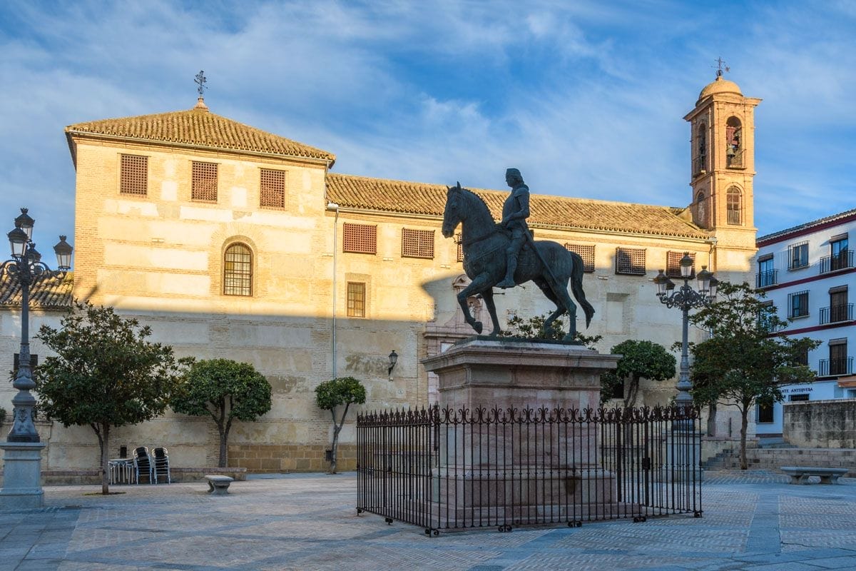 Plaza del Coso Viejo, Antequera, Málaga, Andalucía | Que visitar en Antequera en 1 día Plaza del Coso Viejo, Antequera, Málaga, Andalucía | Que visitar en Antequera en 1 día