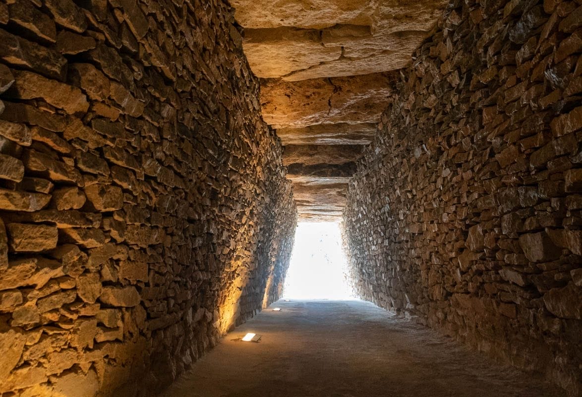 Tholos del Romeral, Antequera, Málaga, Andalucía | 15 Excursiones en Granada Tholos del Romeral, Antequera, Málaga, Andalucía | 15 Excursiones en Granada