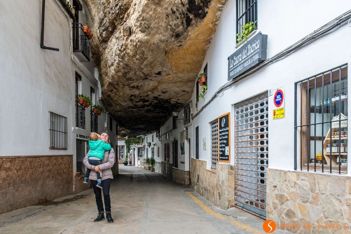 Calle Cuevas de la Sombra, Setenil de las Bodegas, Cádiz, Andalucía | Que visitar en Setenil de las Bodegas Calle Cuevas de la Sombra, Setenil de las Bodegas, Cádiz, Andalucía | Que visitar en Setenil de las Bodegas