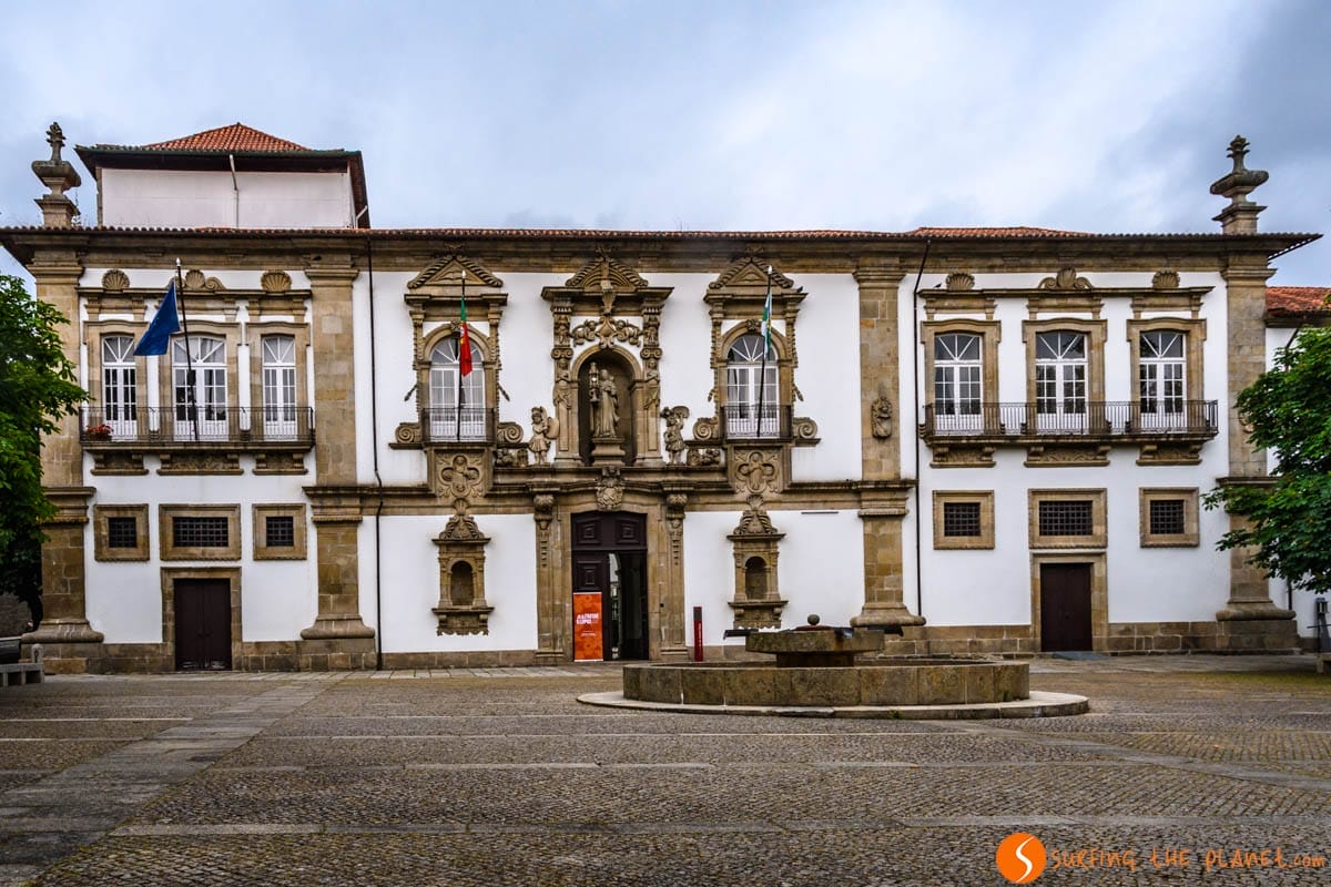 Ayuntamiento en Convento de Santa Clara, Guimaraes, Portugal | Que ver en Guimaraes Ayuntamiento en Convento de Santa Clara, Guimaraes, Portugal | Que ver en Guimaraes