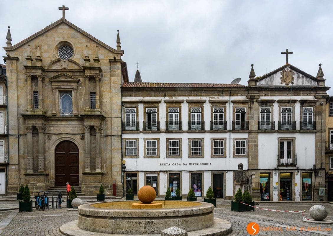 Plaza Largo da Misericordia, Guimaraes, Portugal | Que visitar en Guimaraes Plaza Largo da Misericordia, Guimaraes, Portugal | Que visitar en Guimaraes
