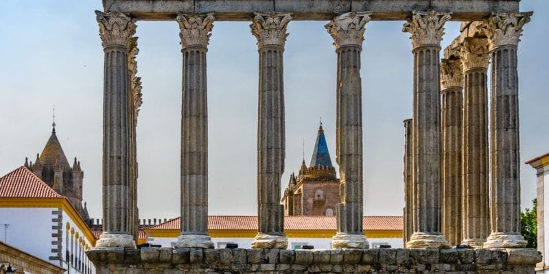 Que ver en Évora | Vistas del Teatro Romano, Évora, Portugal