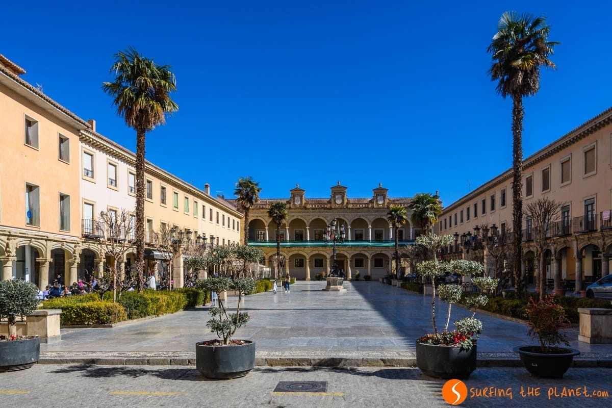 Plaza de la Constitución, Guadix, Granada, Andalucía | Que hacer en Guadix Plaza de la Constitución, Guadix, Granada, Andalucía | Que hacer en Guadix
