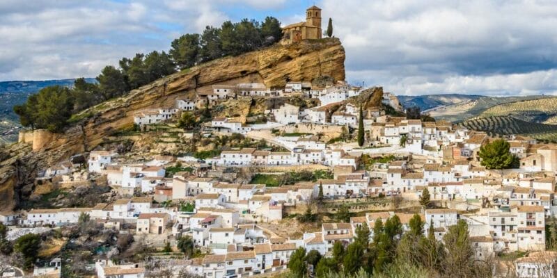 Los pueblos más bonitos de Granada | Vista panorámica, Montefrío, Granada, Andalucía