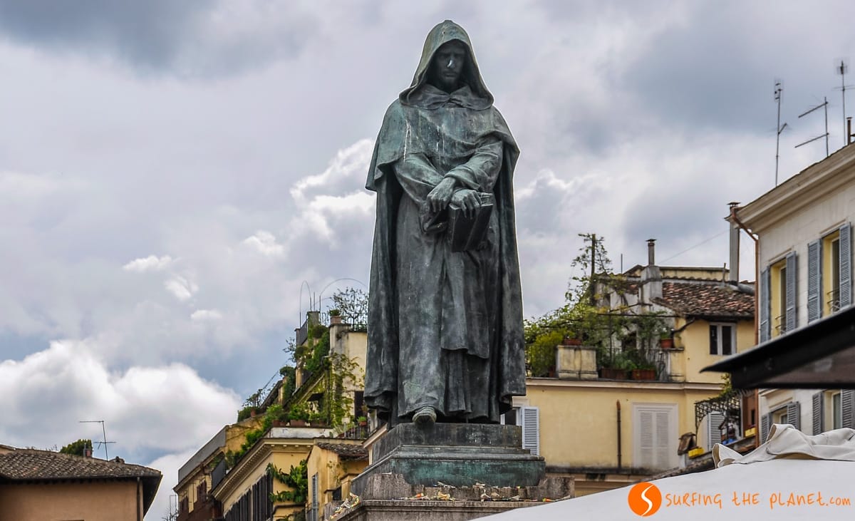 Plaza del Campo del Fiori, Roma | Que ver en Roma en 4 días Plaza del Campo del Fiori, Roma | Que ver en Roma en 4 días