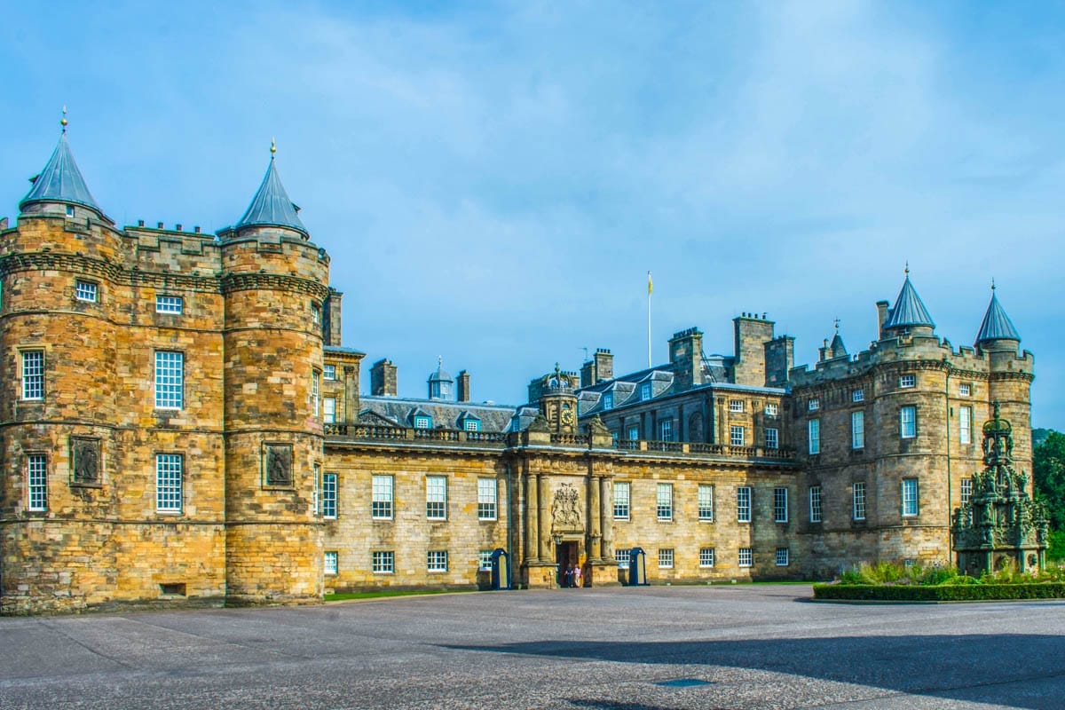 Palazzo di Holyroodhouse, cosa vedere a Edimburgo in 3 giorni