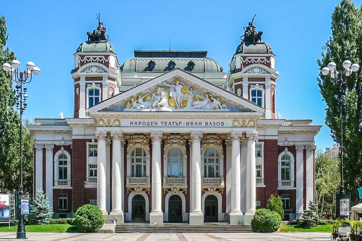 Teatro Nacional, Sofía | Que hacer en Sofía en 2 días Teatro Nacional, Sofía | Que hacer en Sofía en 2 días